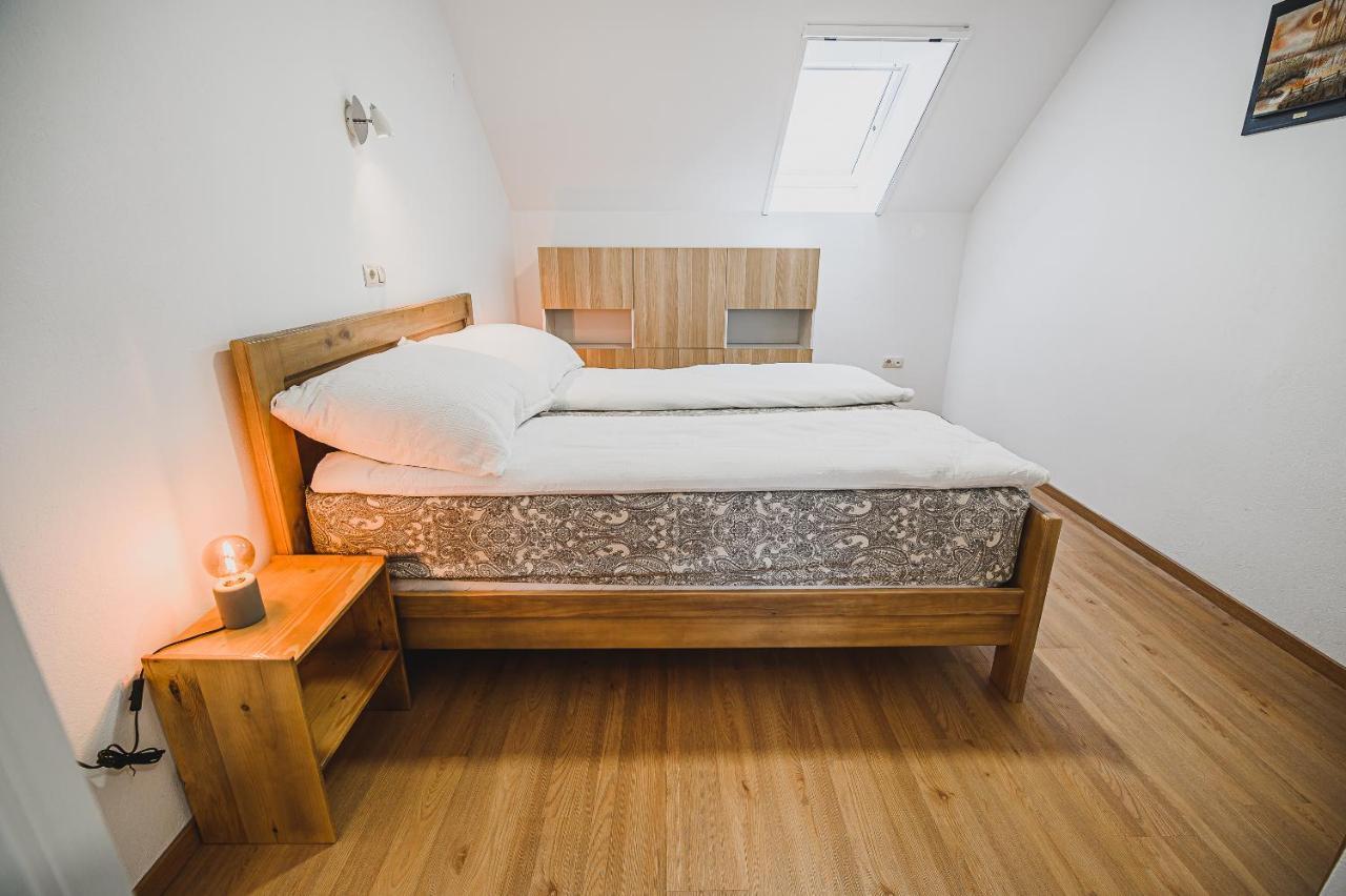 Mojcin Pisker Apartment House Крань Экстерьер фото