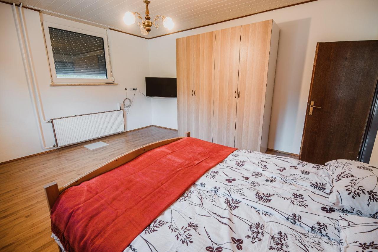 Mojcin Pisker Apartment House Крань Экстерьер фото